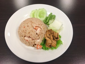 ข้าวผัดน้ำพริกกุ้งสด - Hot Chilli Paste Fried Rice with Shrimp